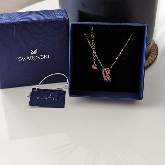 Swarovski pendant necklace - Picture 2 of 2